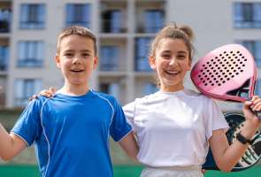Swiss Tennis Padel met les Juniors à l'honneur pour son 1er tournoi officiel.